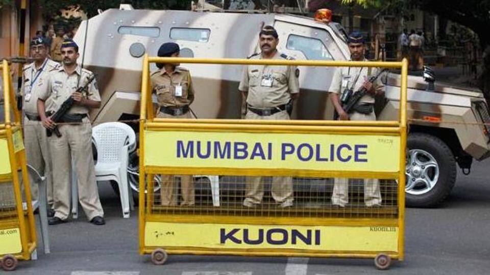 Mumbai Police is winning hearts with its filmy memes