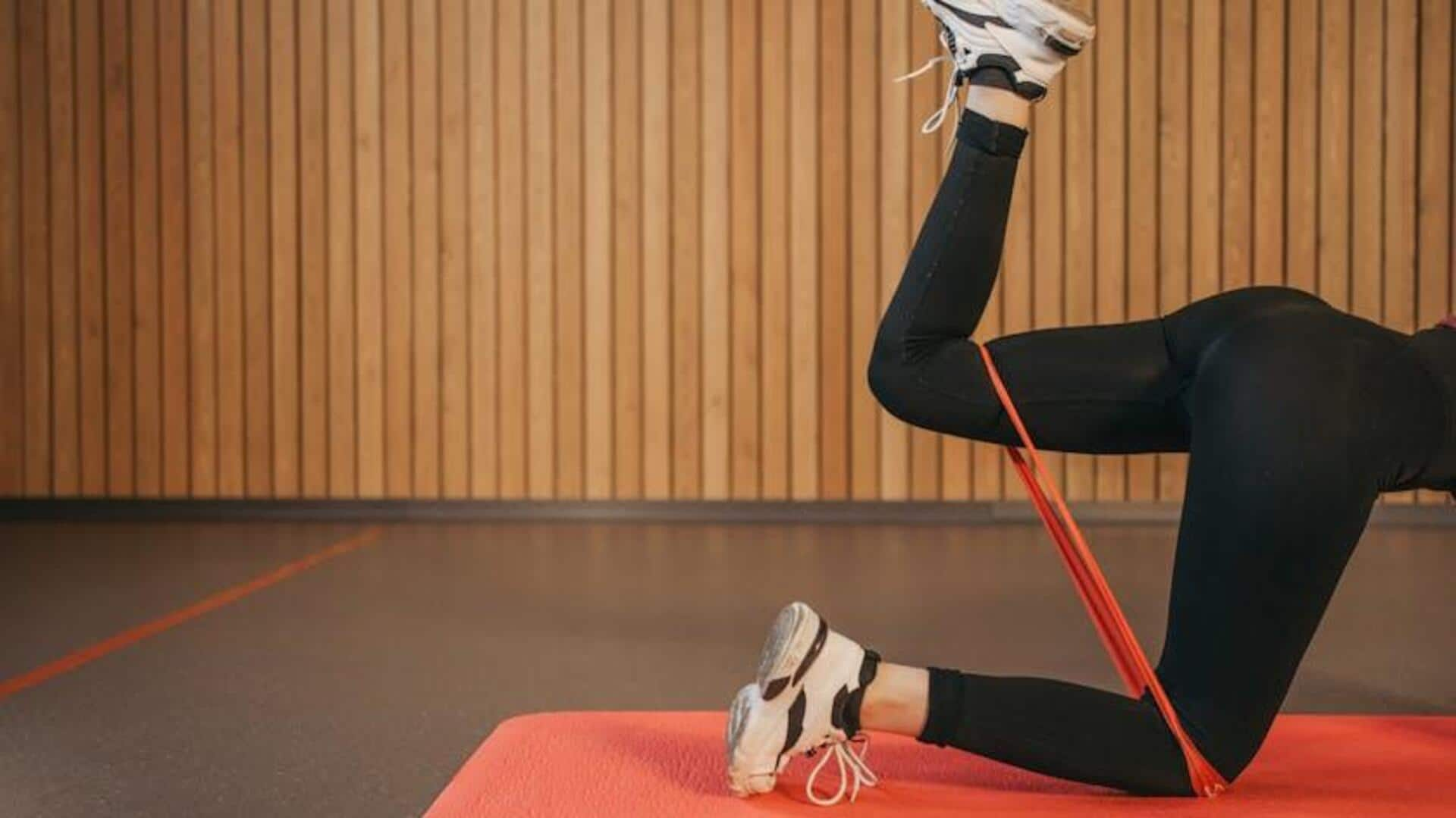 Lower-body workouts with resistance bands: How to go about it 