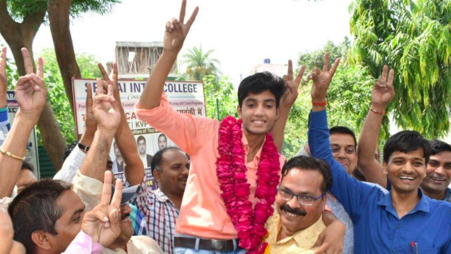 UP Board Result 2018: Autorickshaw driver's son is the topper
