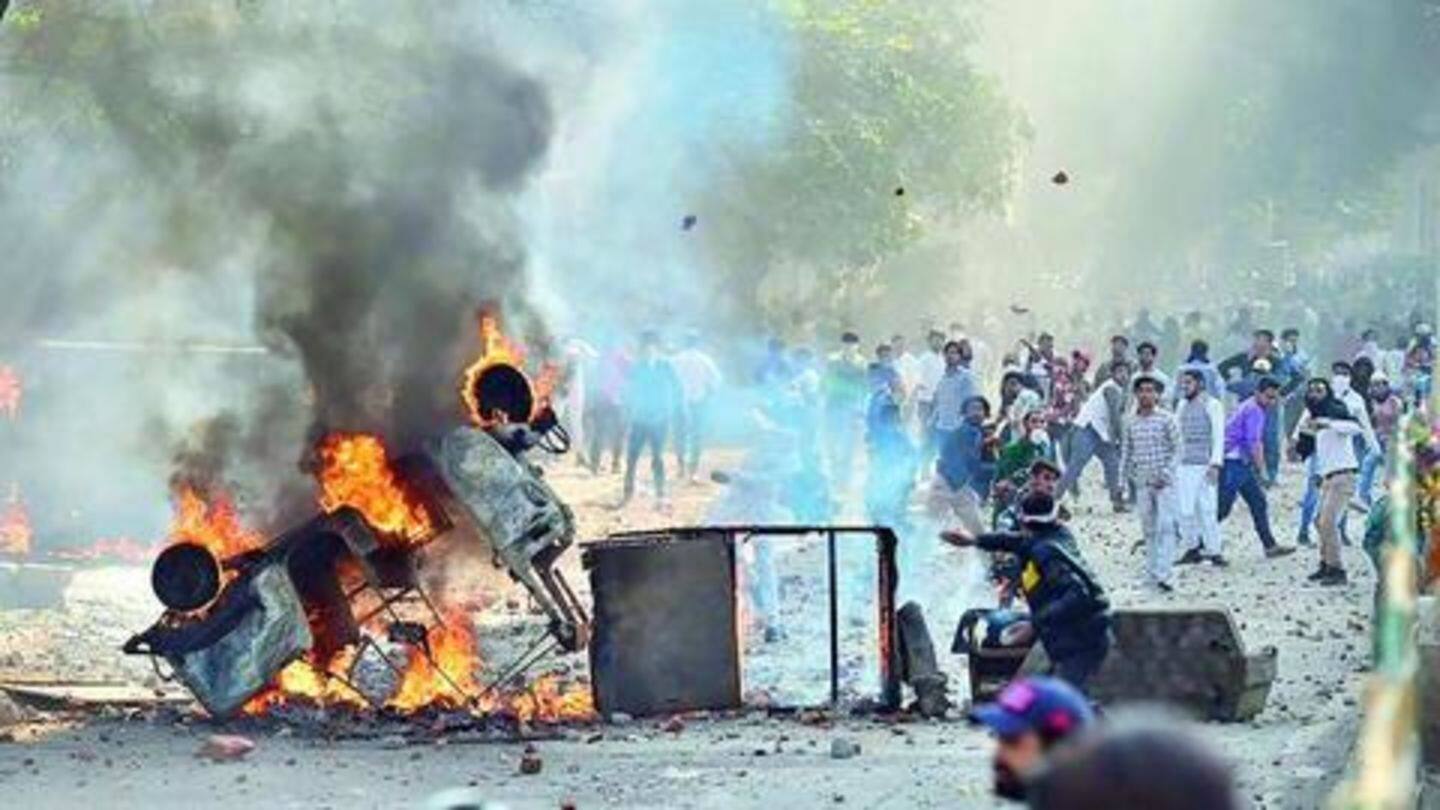 20 killed as worst violence in decades rocks Northeast Delhi