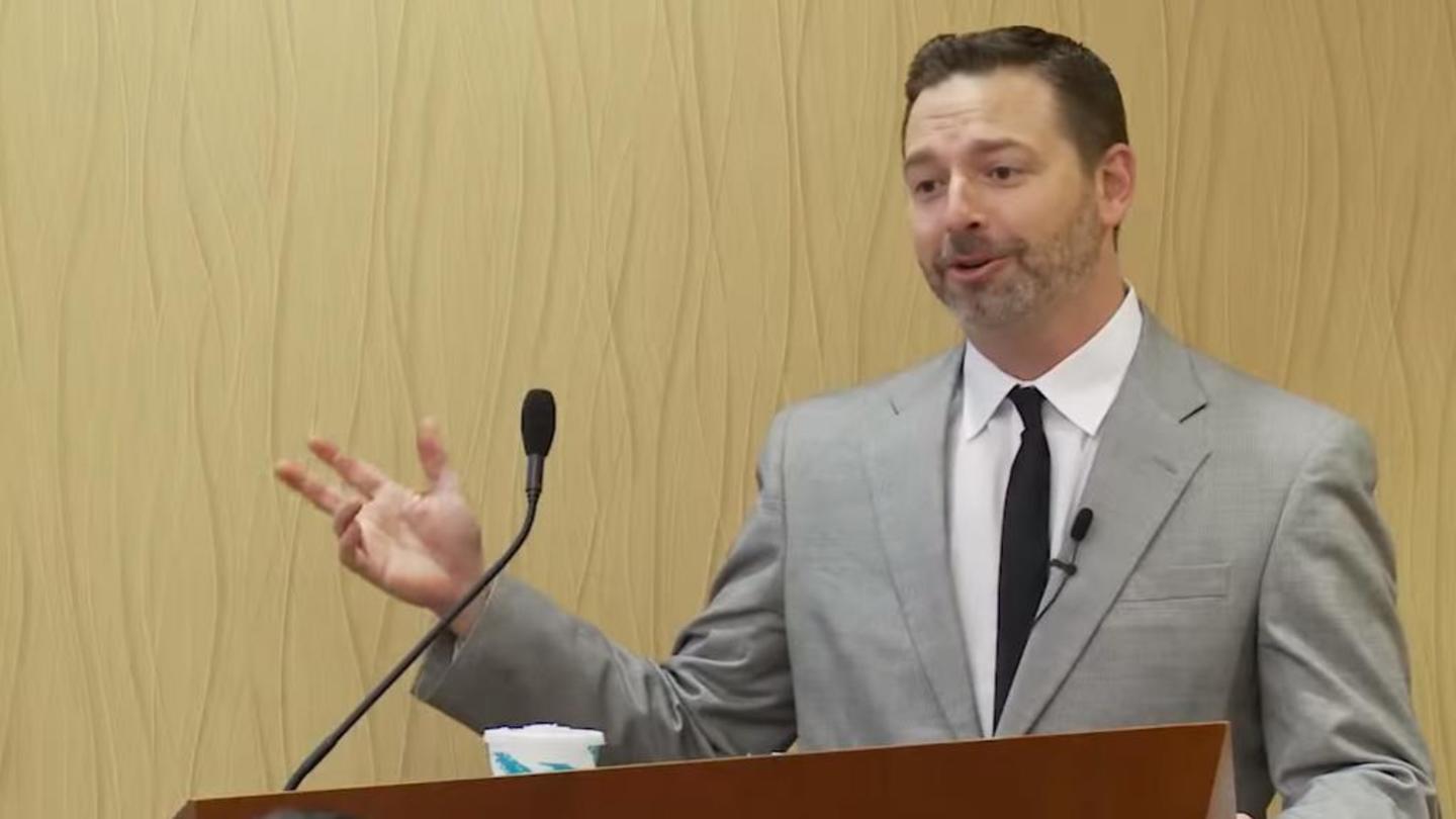 Dr. Dan Holtzclaw Dr. Dan Holtzclaw