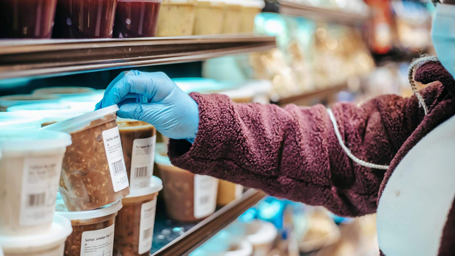 How to read packaged food labels the right way