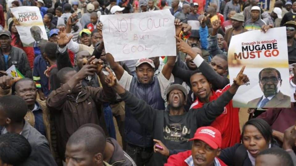 Thousands rally in Zimbabwe to celebrate end of Mugabe era
