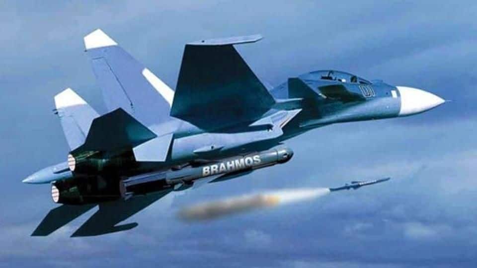 India successfully tests BrahMos missile from IAF Sukhoi-30MKI jet India successfully tests BrahMos missile from IAF Sukhoi-30MKI jet