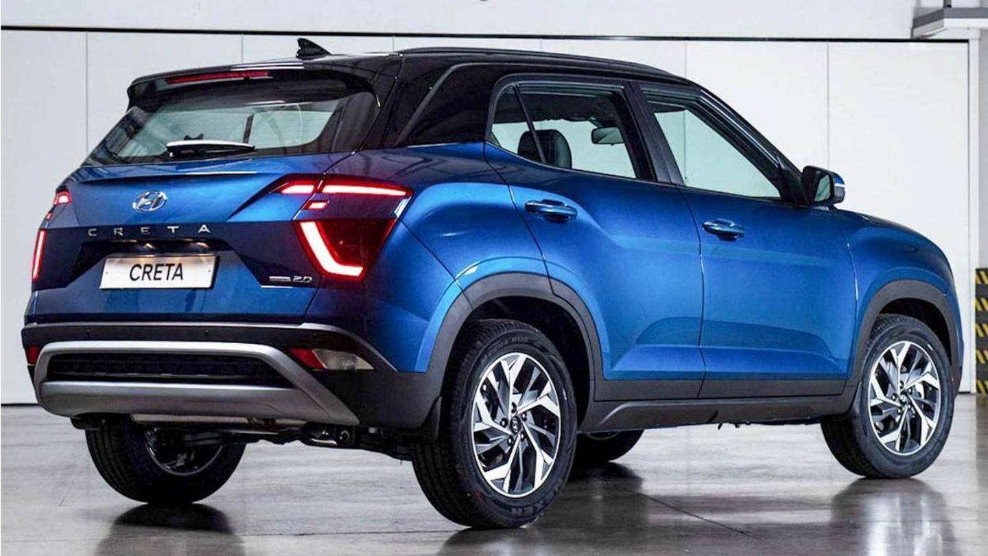 It sports a large hexagonal grille It sports a large hexagonal grille