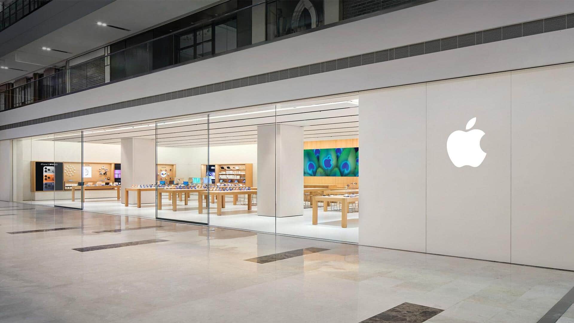 Apple opens its 1st store in Noida
