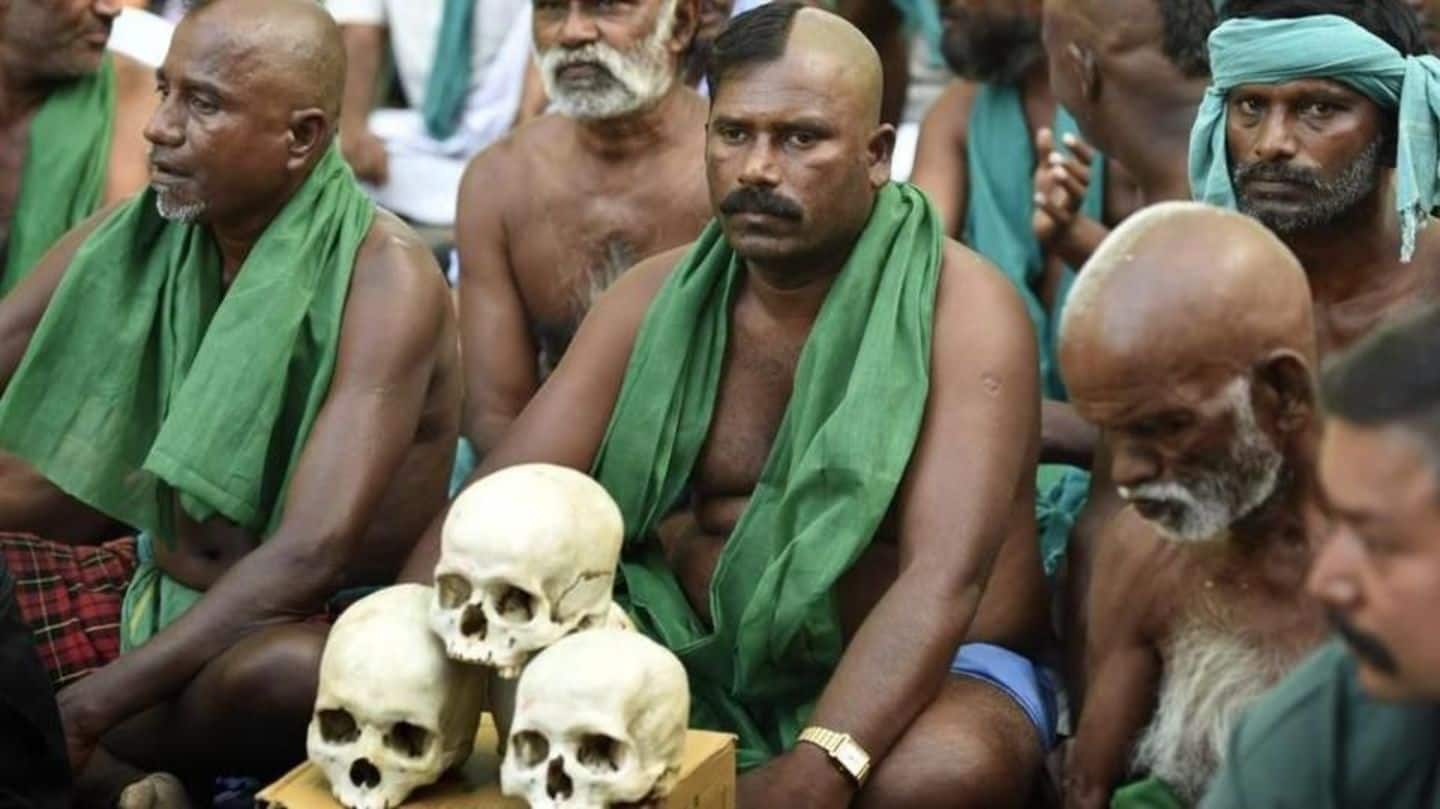 TN farmers protesting at Jantar Mantar consume human excreta