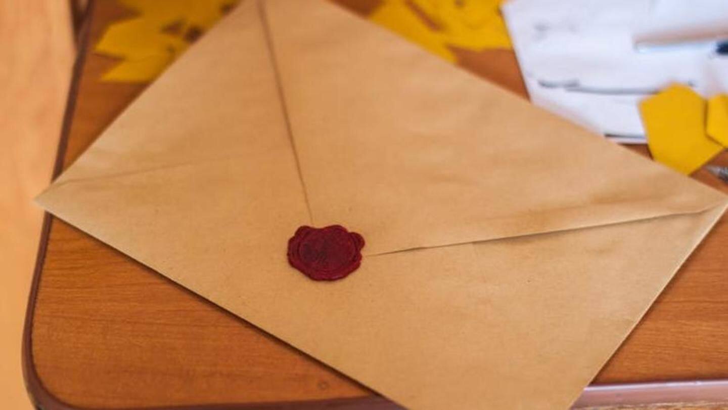 Vishwas finally apologized through a "poetic letter" Vishwas finally apologized through a "poetic letter"