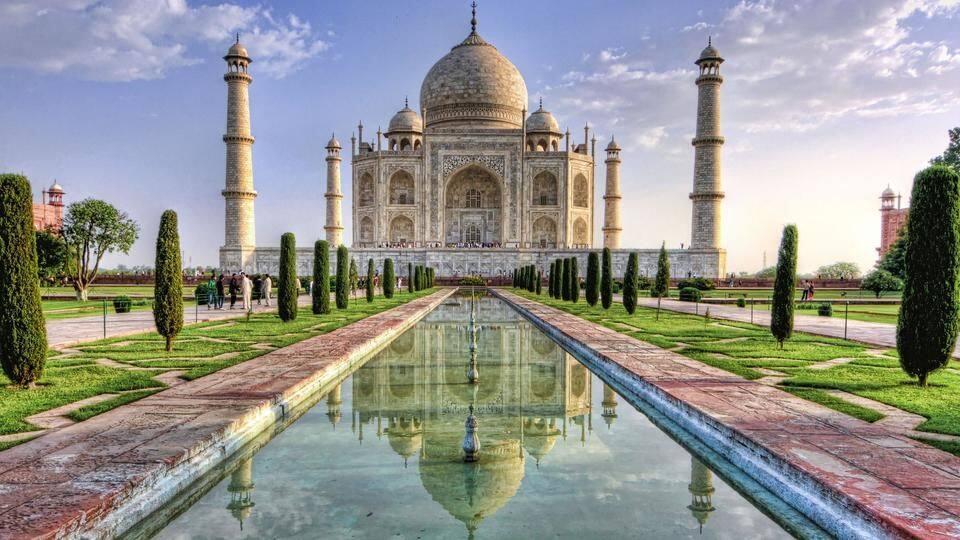 Flying drones near Taj Mahal can land you in prison