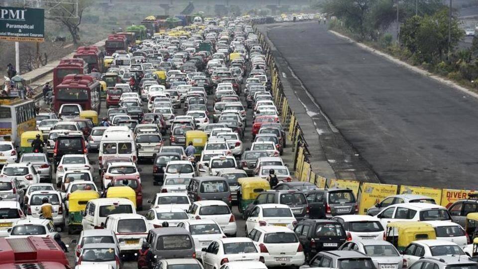 Long jams in Delhi as traffic restrictions implemented for R-Day