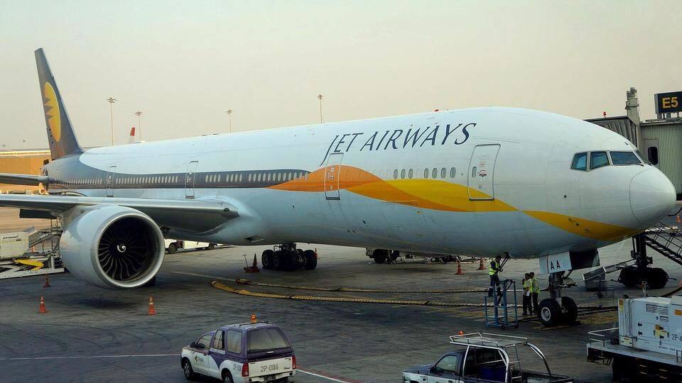 This man 'hijacked' a Mumbai-Delhi flight for his girlfriend