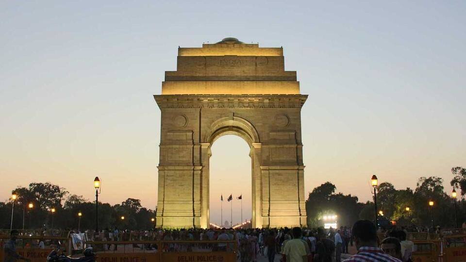 Delhi tops 'tourist-friendly' list, Maharashtra falls a spot