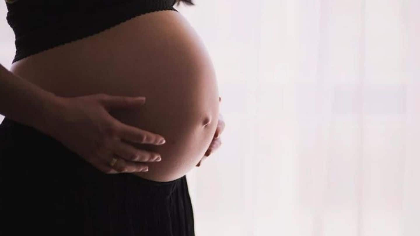 Furore in China after young pregnant woman kills herself