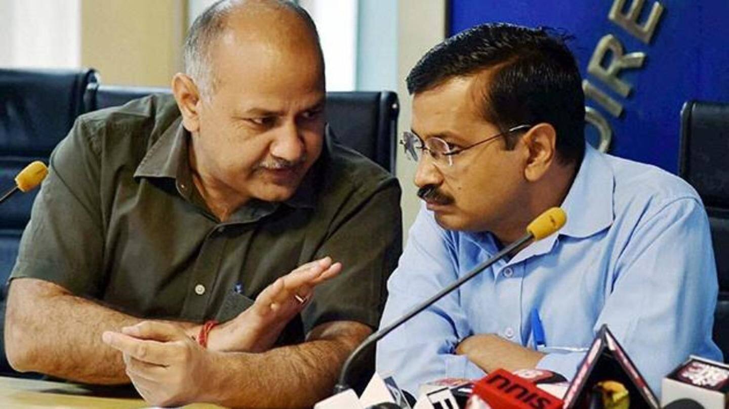 Sisodia sends file on powers of deciding officers' posting Sisodia sends file on powers of deciding officers' posting