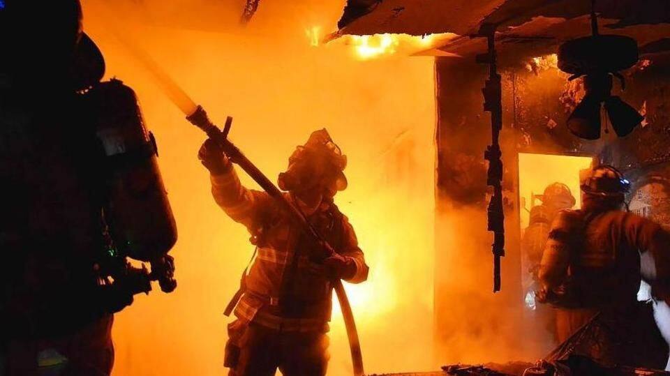 Four critically injured in Delhi slum fire, 17 others wounded