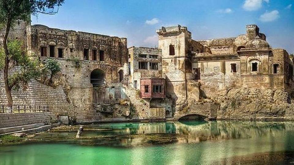 Pakistan's Katas Raj temple seeks visitors as pond runs dry