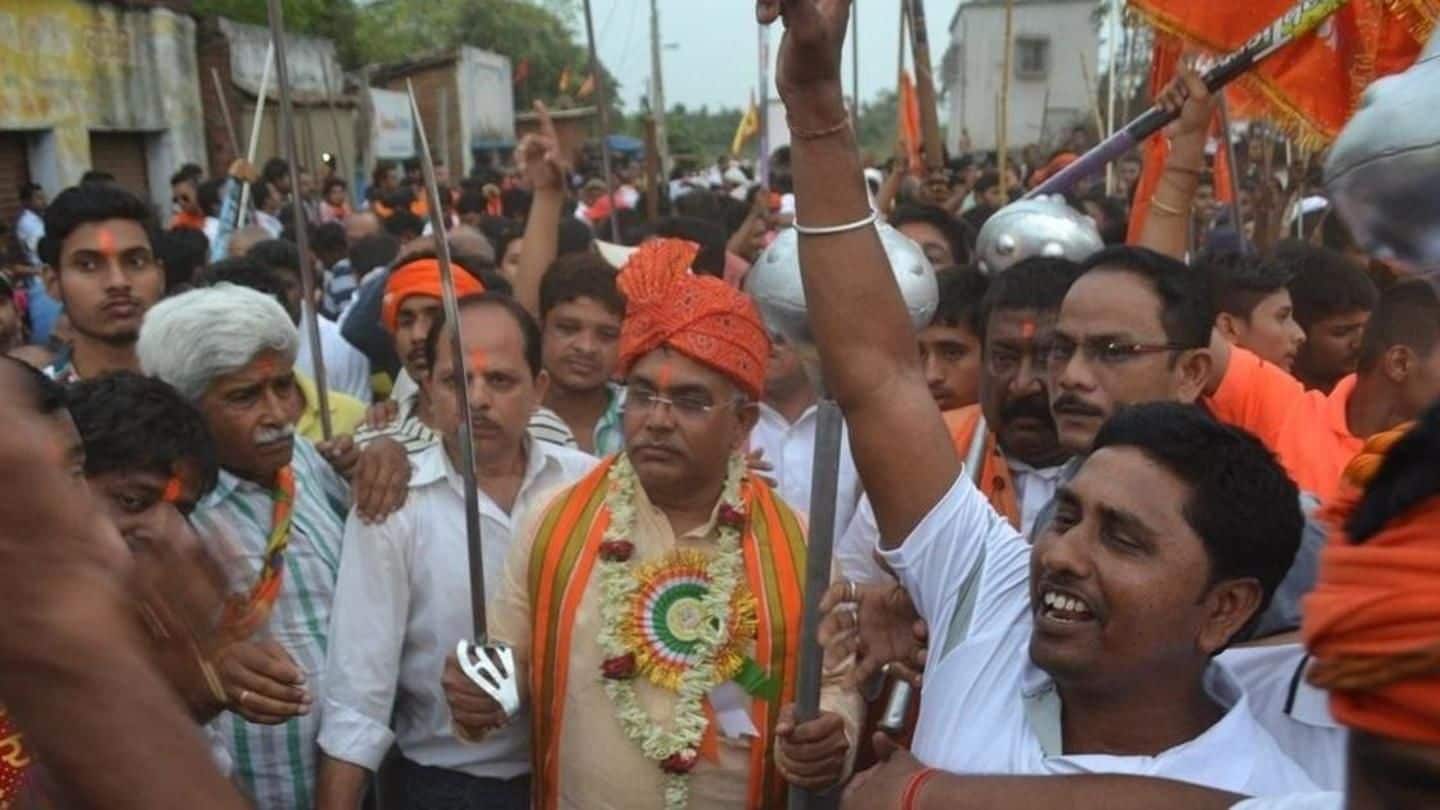 WB: BJP-chief in trouble for brandishing weapons at Ram-Navami rally