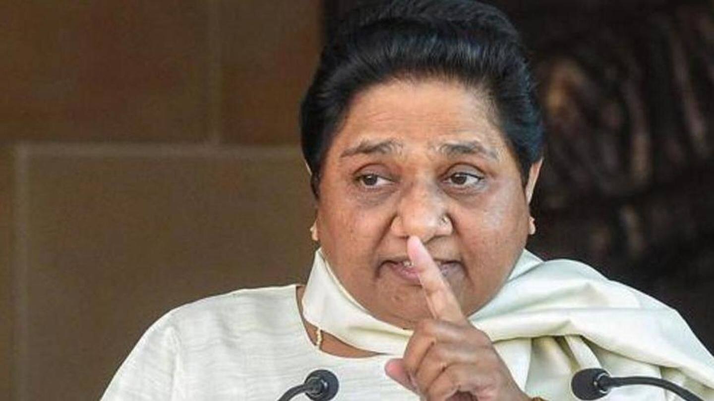 Mayawati vacates official bungalow on last day, avoids showdown