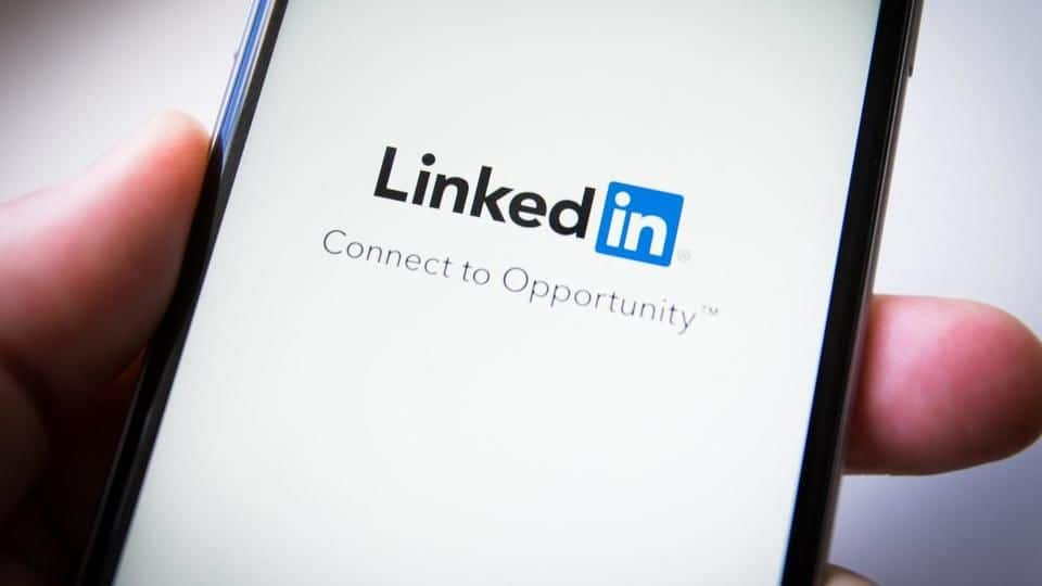 Prostitutes and escorts offer services on LinkedIn despite ban