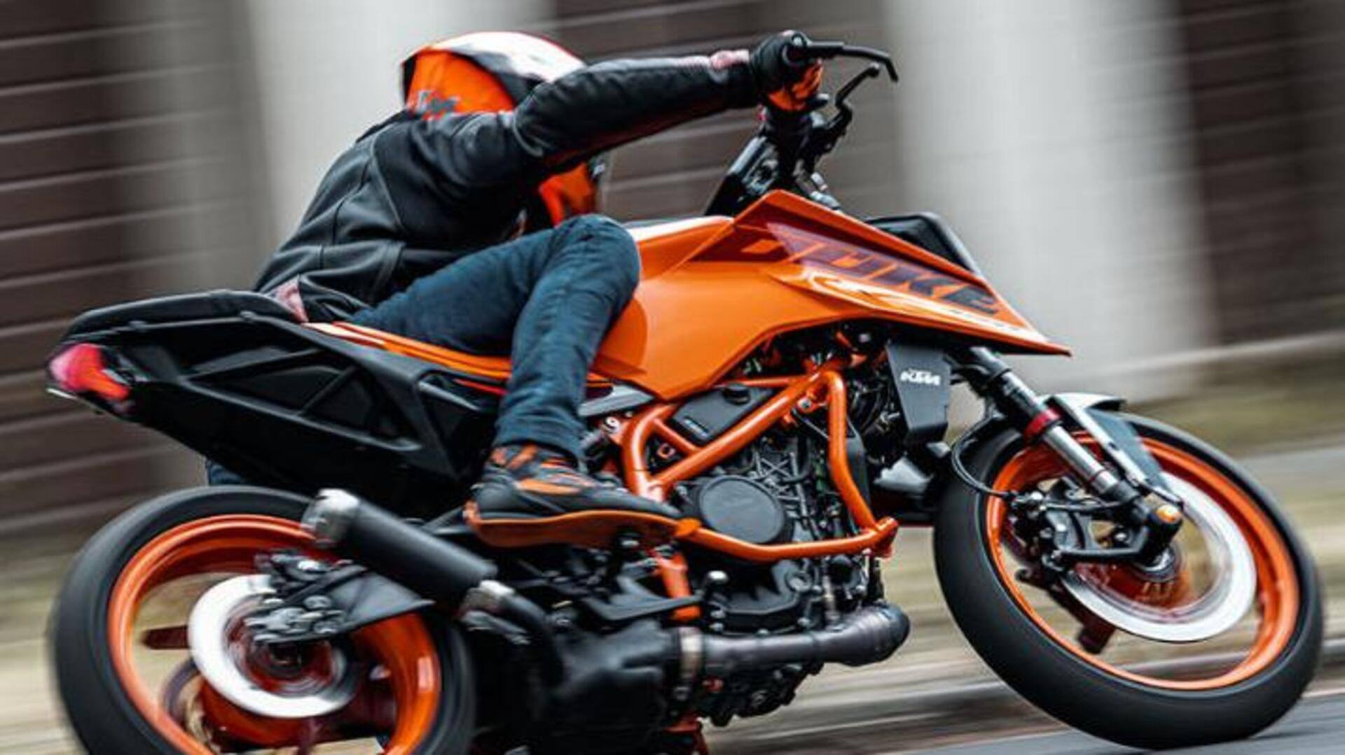 2024 KTM 390 Duke Revealed With Bold Design Upgraded Features
