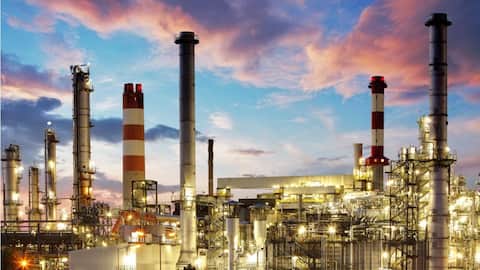 This oil refining method can cut energy usage by 90%