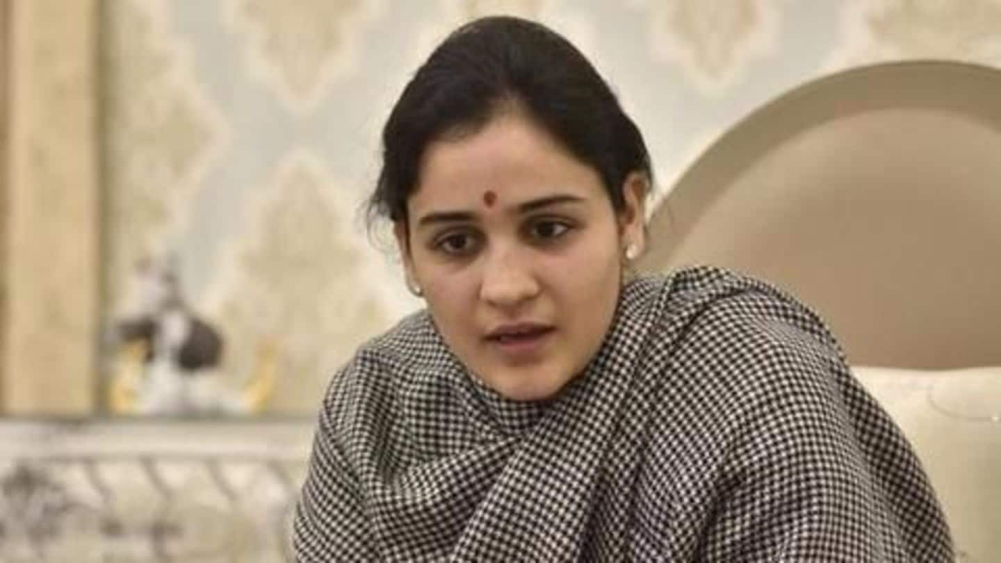 SP feud: Yadav's daughter-in-law backs Mulayam SP feud: Yadav's daughter-in-law backs Mulayam