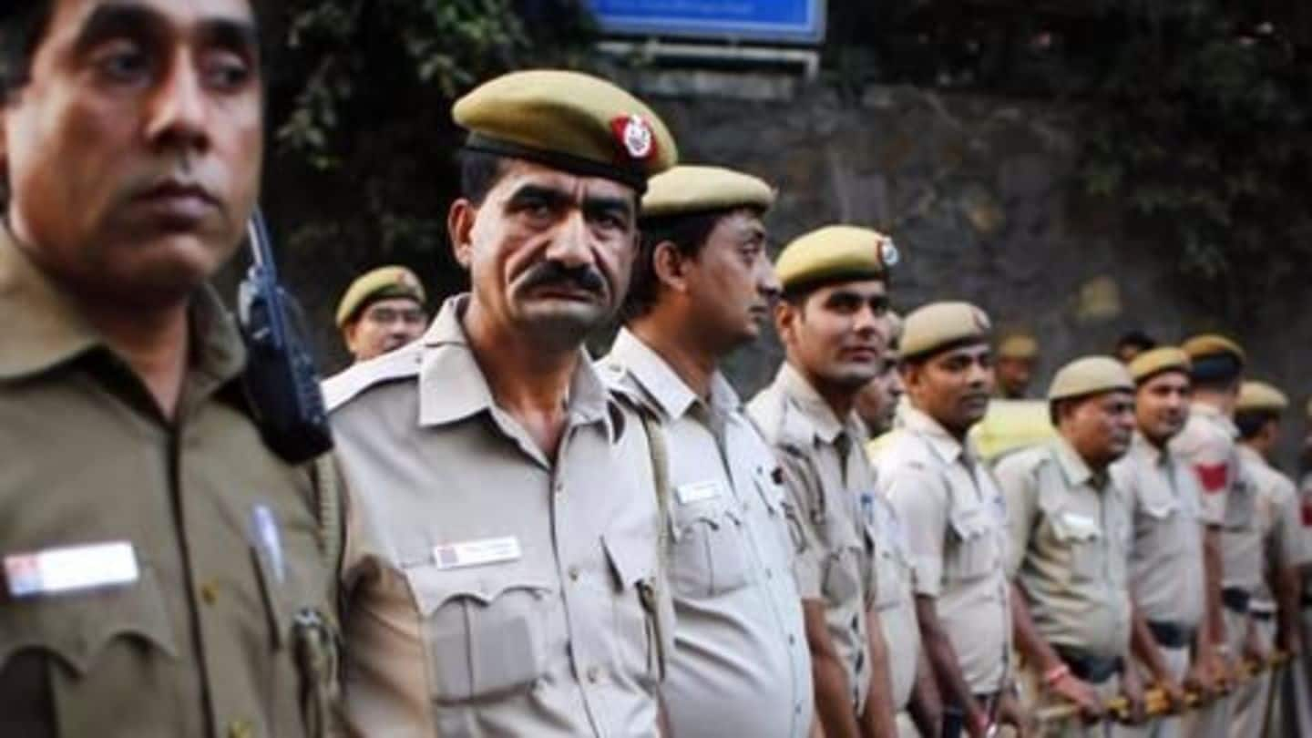 Indian police: Personnel may be fined for delay in services