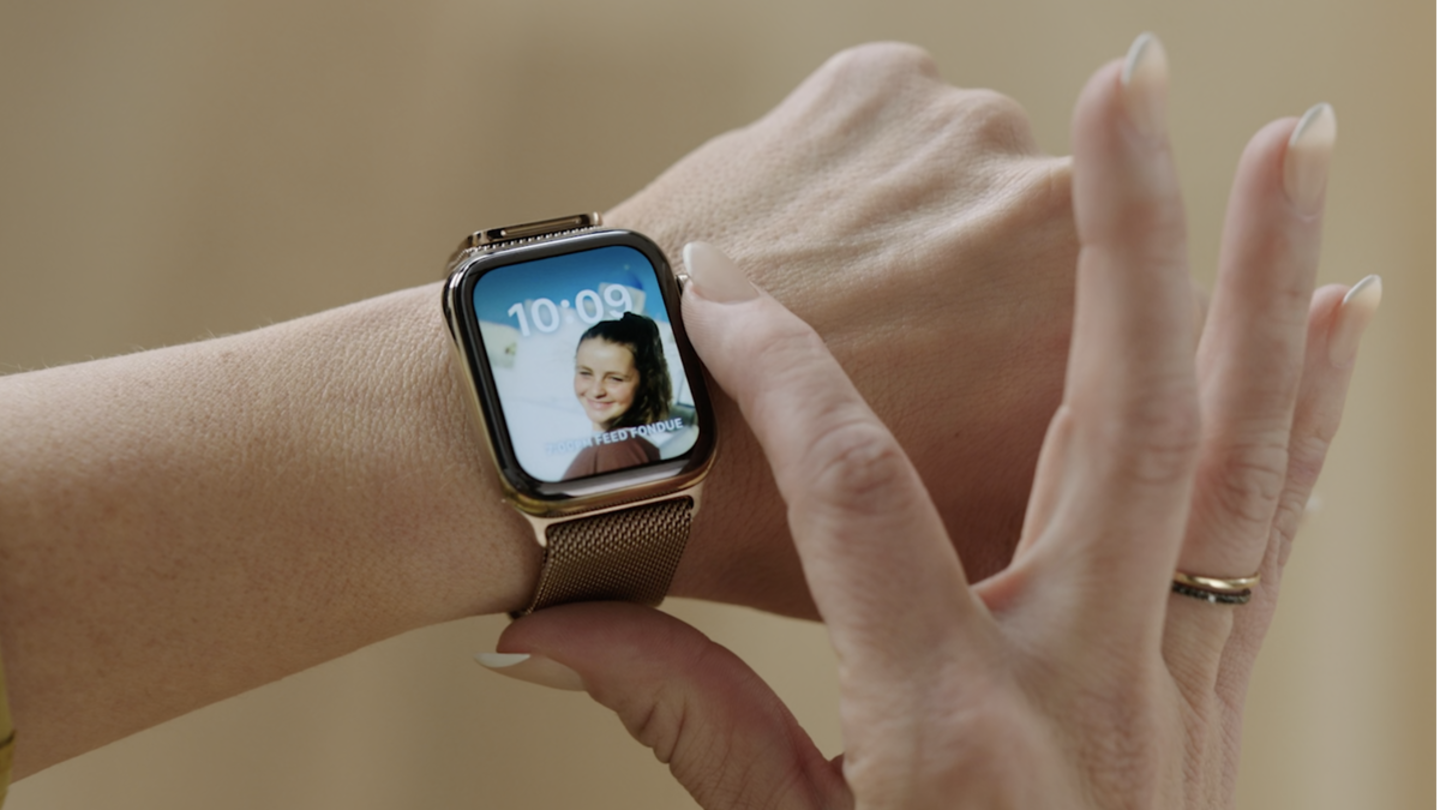 Portraits watch face features some clever inclusions, Digital Crown implementations Portraits watch face features some clever inclusions, Digital Crown implementations