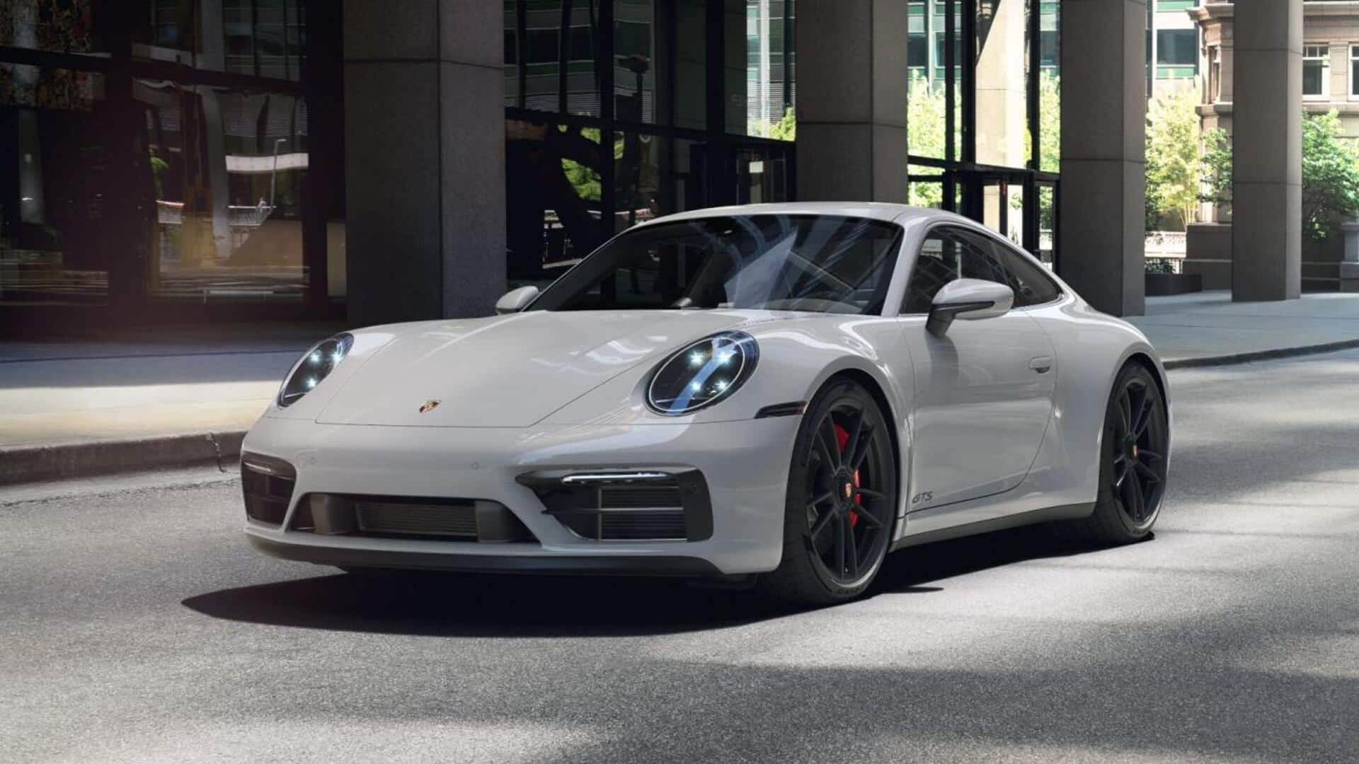 Porsche 911 GTS (facelift) prototype spotted with minimal camouflage
