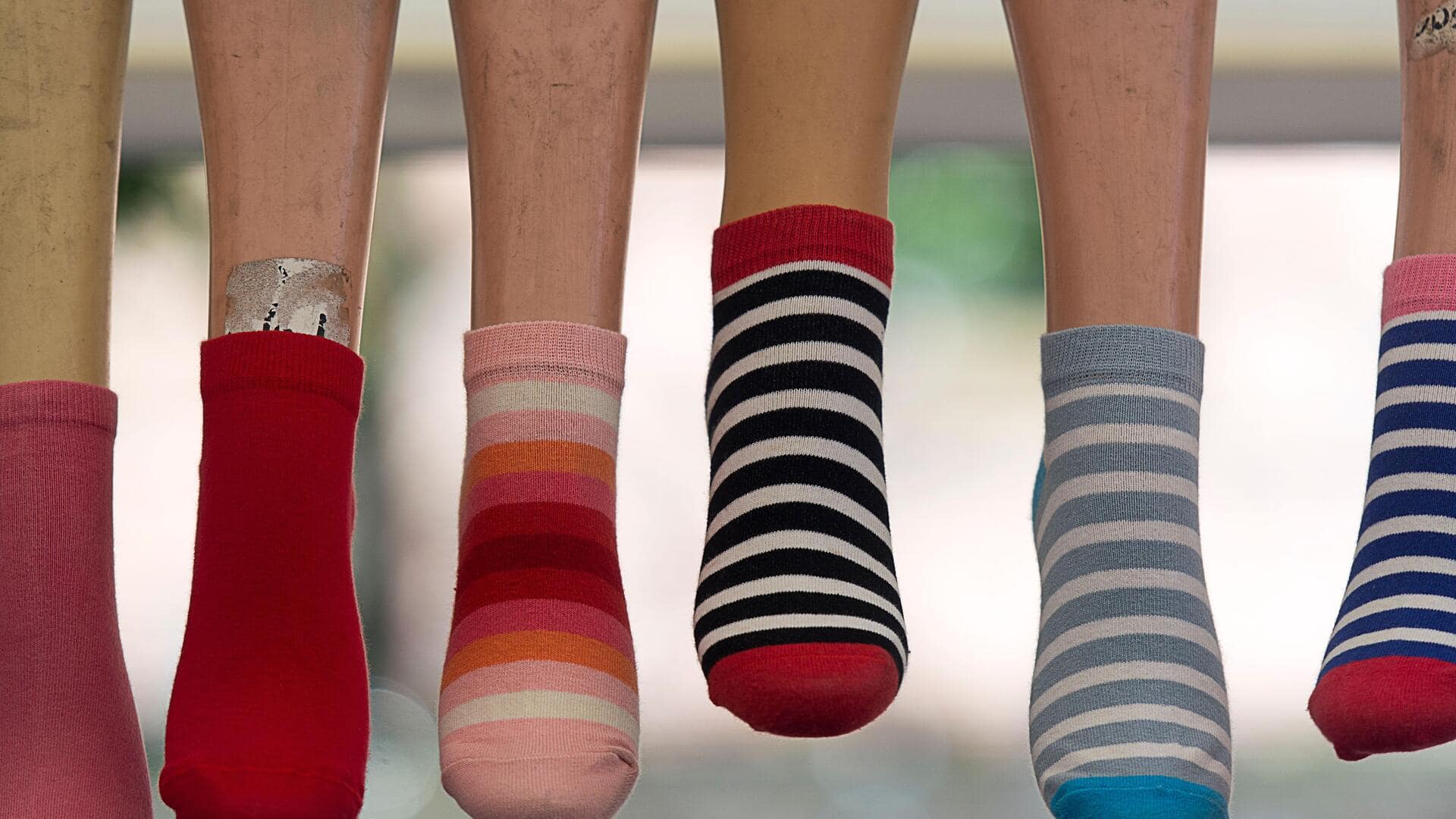 Don't throw away torn socks! Try these easy fixes