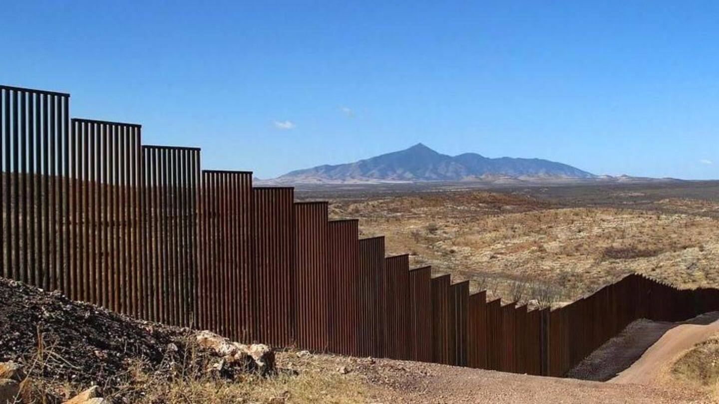 Border wall: Four companies bag US government contract for prototypes