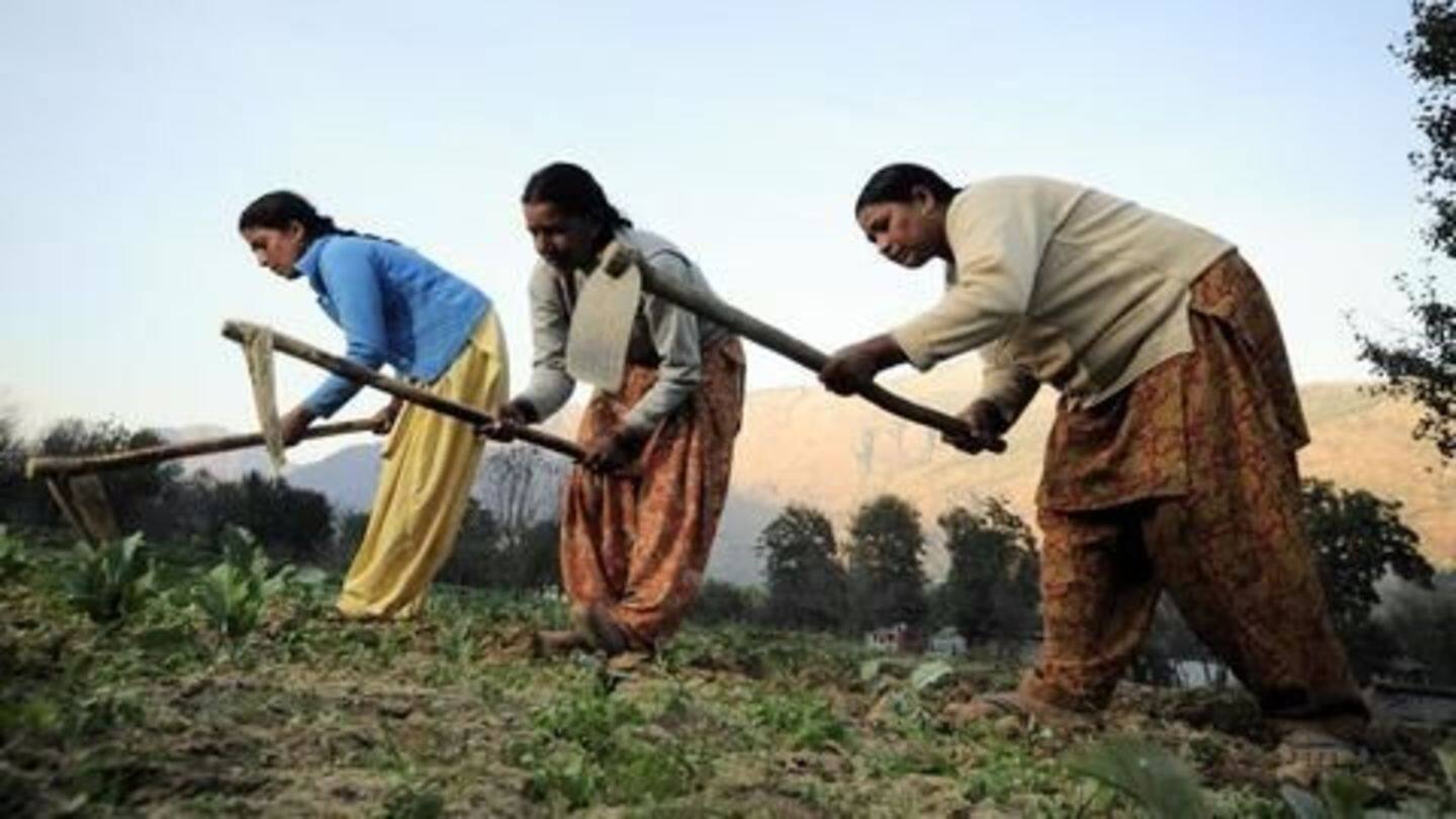 NITI Aayog says farmers  should pay income taxes