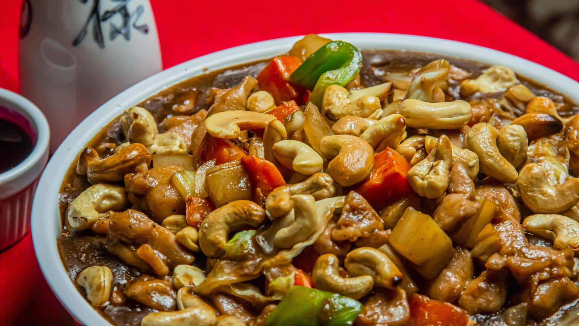You must try these dishes using macadamia nuts