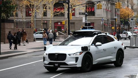 How Waymo's robotaxis stalled during San Francisco blackout