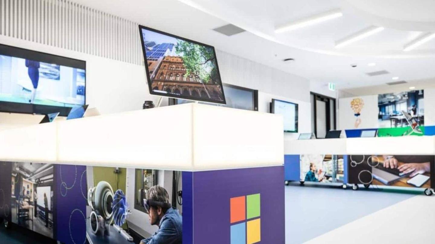 Microsoft wants to sell its products through physical 'Experience Centers' Microsoft wants to sell its products through physical 'Experience Centers'