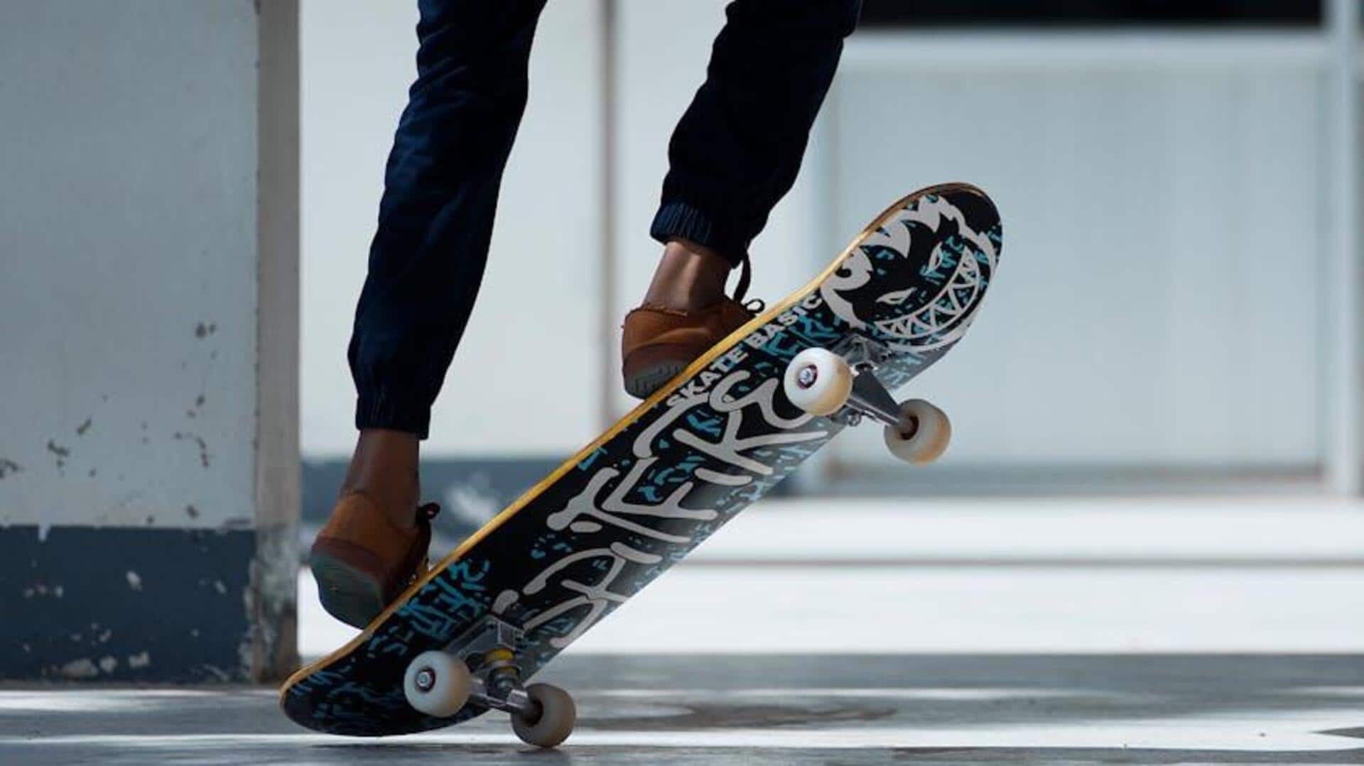 Roller skating v/s skateboarding: Which keeps you fitter?