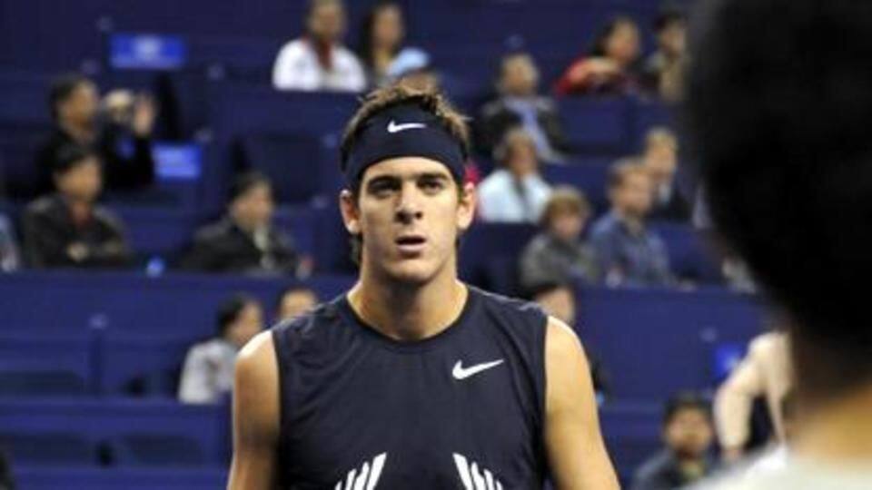 Federer crashes out of the US Open Federer crashes out of the US Open