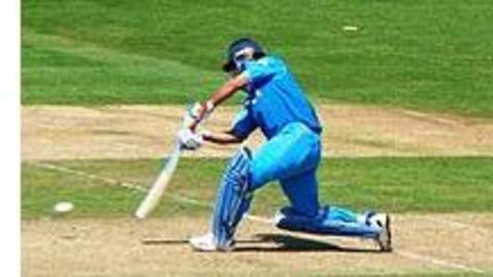 Dhoni is absolutely essential for the team Dhoni is absolutely essential for the team