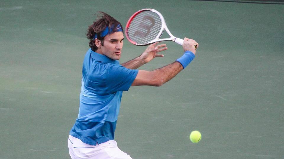 Federer cruises past Feliciano Lopez in straight sets Federer cruises past Feliciano Lopez in straight sets