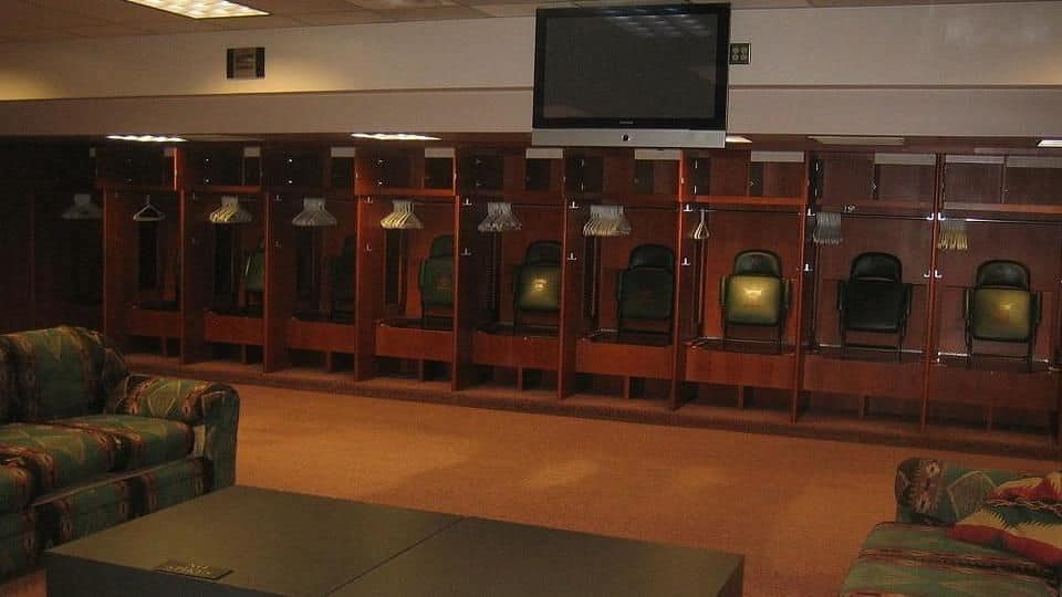 Of hot seats and dry taps Of hot seats and dry taps
