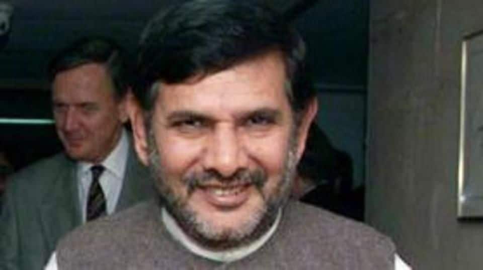 Yadav ends up supporting the party he earlier opposed Yadav ends up supporting the party he earlier opposed