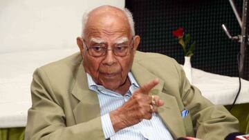 Celebrated lawyer Jethmalani retires after 70 years in service