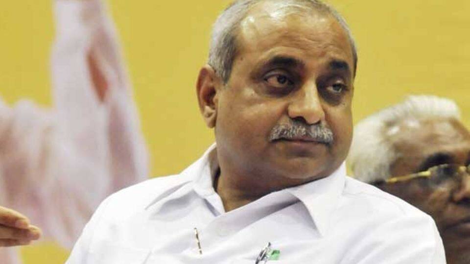 Fissures in new Gujarat-cabinet: Deputy-CM Nitin Patel threatens to quit!