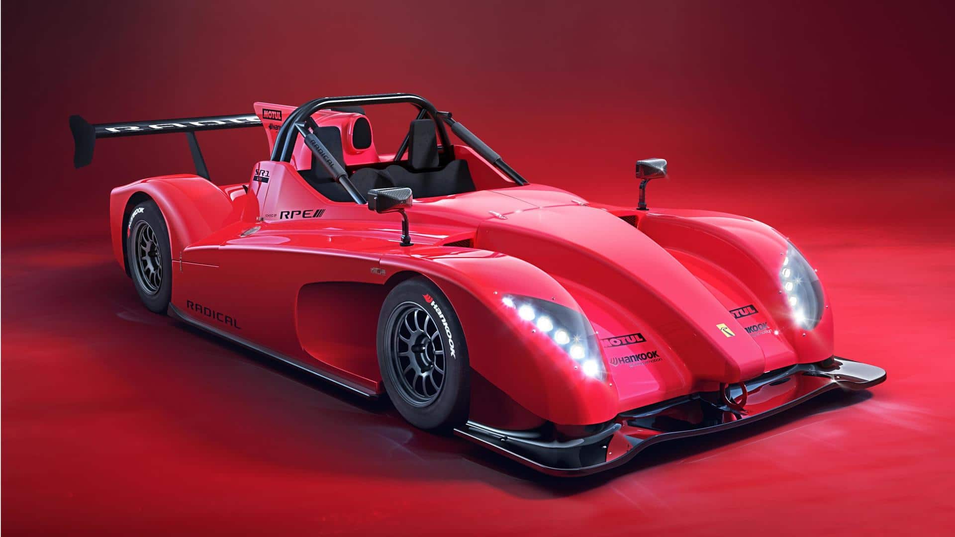 Top features of the Radical SR1 XXR race car