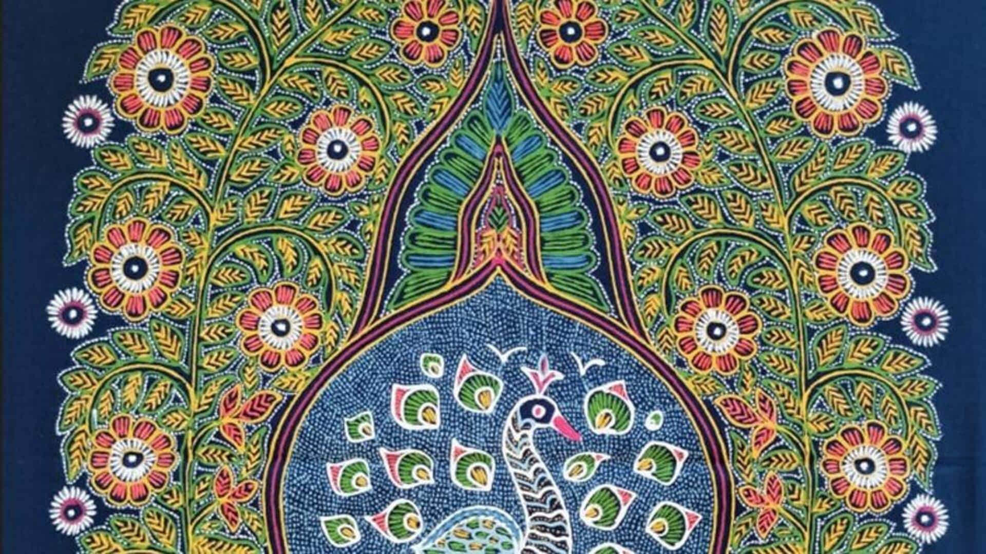 These artists are preserving Gujarat's Rogan painting tradition