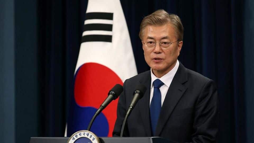 South Korea denounces nuclear weapons, normalizes ties with China South Korea denounces nuclear weapons, normalizes ties with China