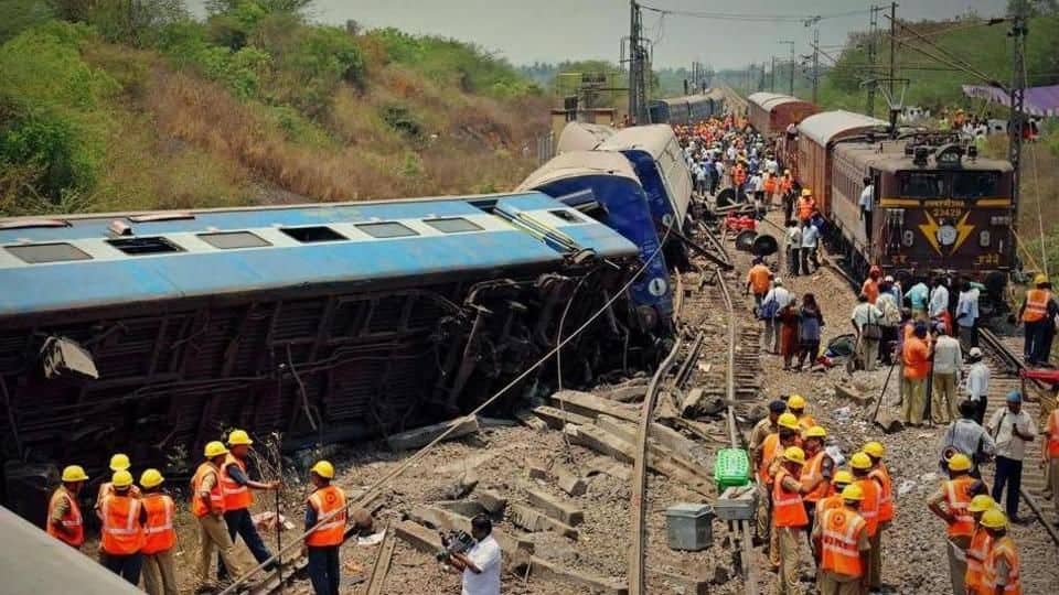 #ThatWas2017: A year of trains' derailments, mismanagement and misery