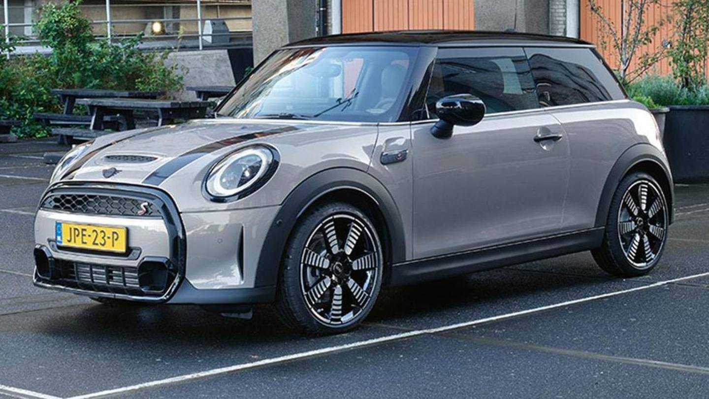 They are fueled by a 2.0-liter turbo-petrol engine They are fueled by a 2.0-liter turbo-petrol engine