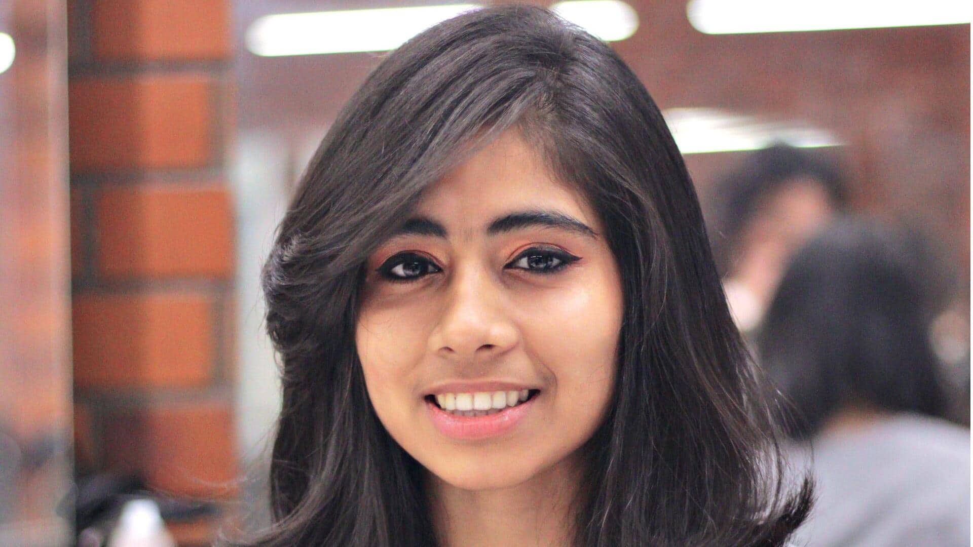 How to style layered medium-length hair