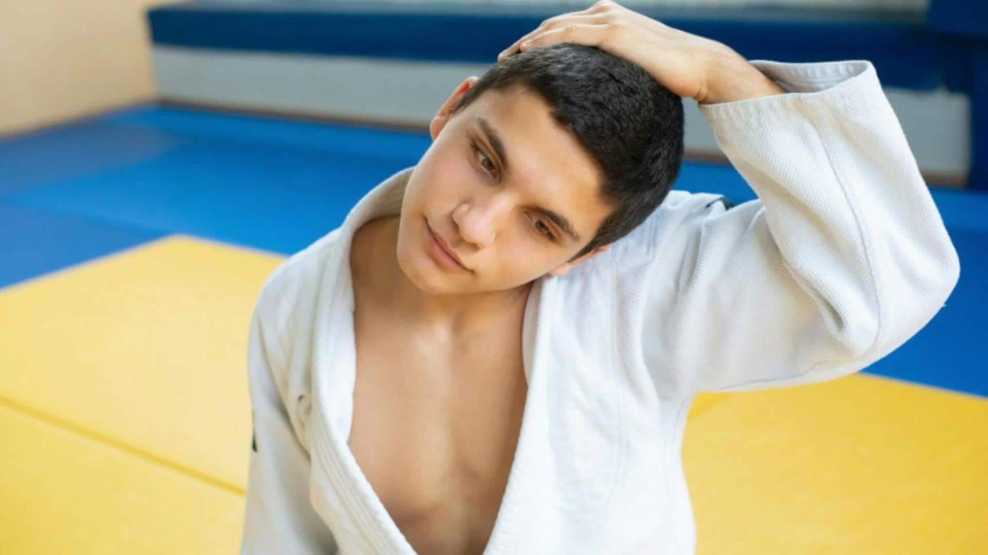 5 neck exercises to stay active and pain-free 5 neck exercises to stay active and pain-free